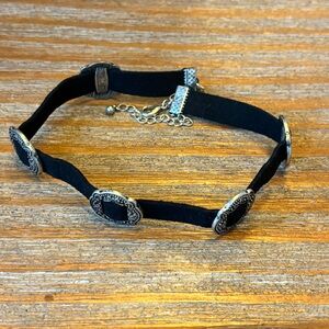 ☀️5 for $30☀️ Suede Western Choker